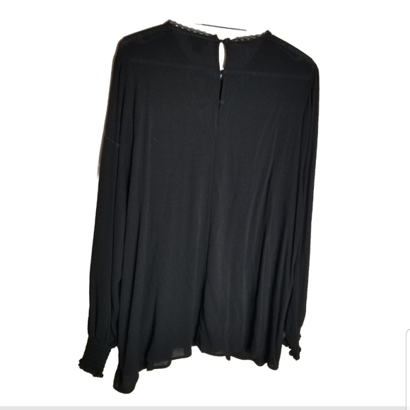 Torrid 2 Top Women's 2XL Crochet Lace Long Sleeve Black Keyhole Button Back - Picture 6 of 10